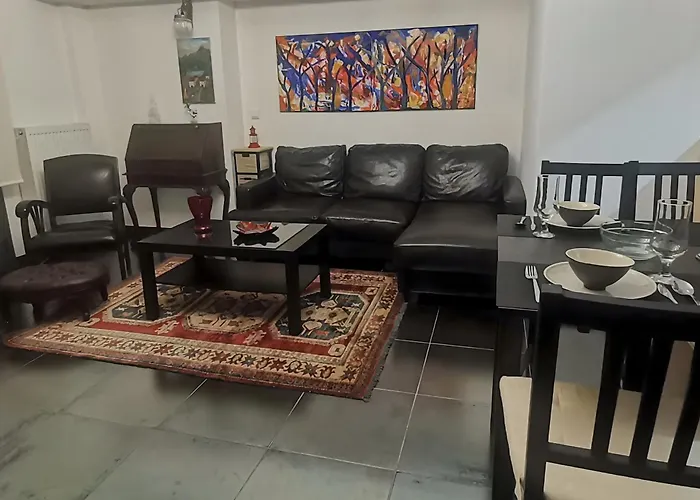 Αδαμαντiνα Suite *